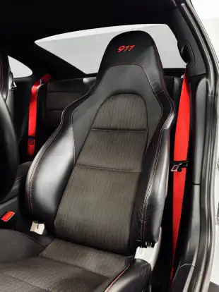 PORSCHE-911-2018