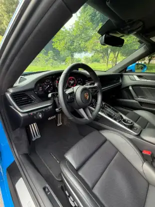 PORSCHE-911-2023