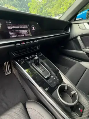 PORSCHE-911-2023