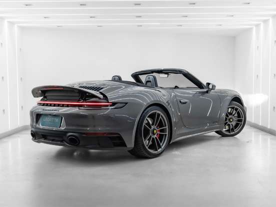 PORSCHE-911-2024