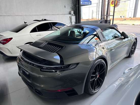 PORSCHE-911-3.0 24V H6 GASOLINA TARGA 4 GTS PDK PORSCHE-911-2023