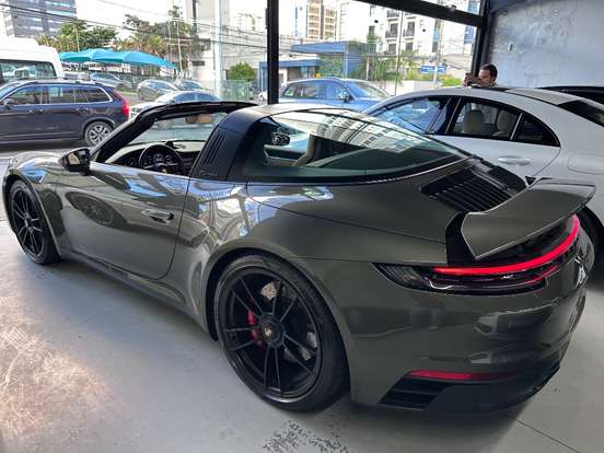 PORSCHE-911-3.0 24V H6 GASOLINA TARGA 4 GTS PDK PORSCHE-911-2023