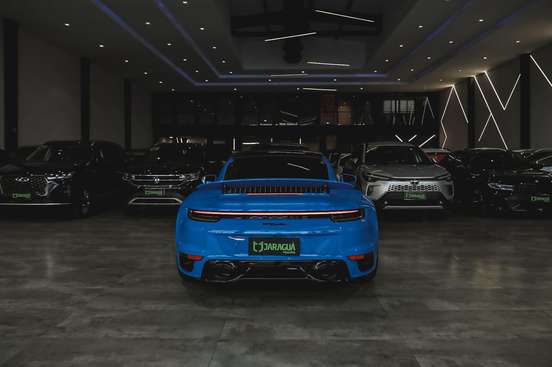 PORSCHE-911-2023