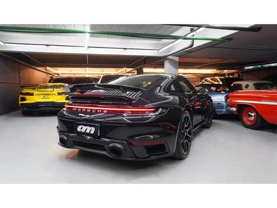 PORSCHE-911-2023