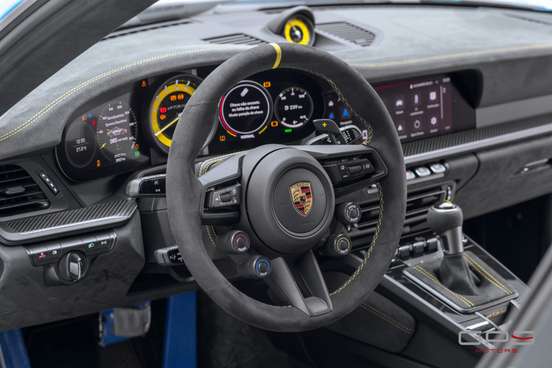 PORSCHE-911-2024