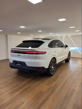 PORSCHE-CAYENNE-2024