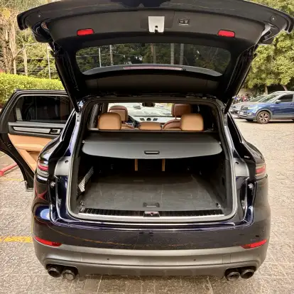 PORSCHE-CAYENNE-2022