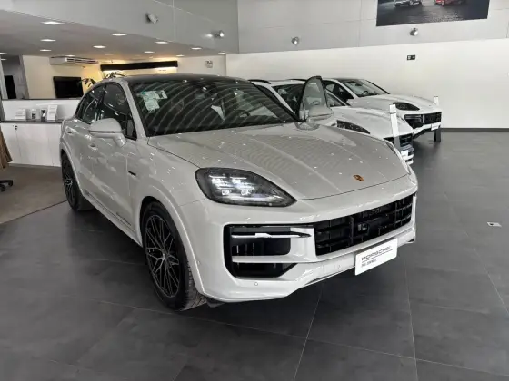 PORSCHE CAYENNE 3.0 V6 S E-HYBRID BLACK EDITION COUPÉ AWD TIPTRONIC S