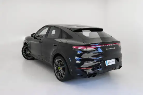 PORSCHE-CAYENNE-2019