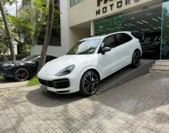 PORSCHE CAYENNE 4.0 V8 GASOLINA TURBO AWD TIPTRONIC S PORSCHE CAYENNE 4.0 V8 GASOLINA TURBO AWD TIPTRONIC S