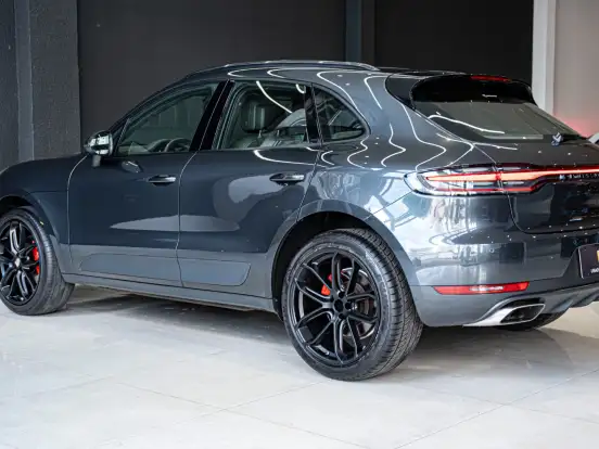 PORSCHE-MACAN-2.0 16V GASOLINA 4P AUTOMÁTICO PORSCHE-MACAN-2019