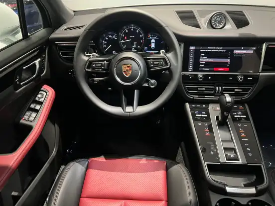 PORSCHE-MACAN-2026
