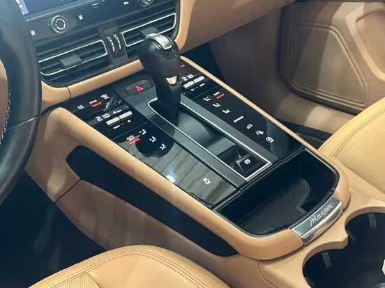 PORSCHE-MACAN-2023