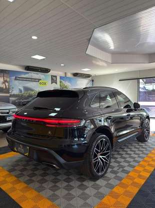 PORSCHE-MACAN-2023