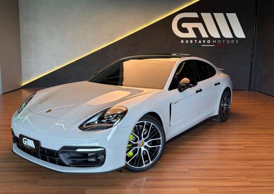 PORSCHE-PANAMERA-2023