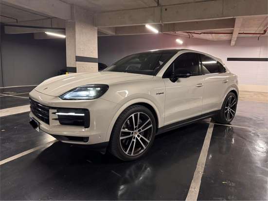 PORSCHE-CAYENNE-2025