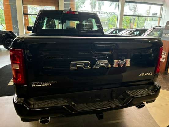 RAM-1500-3.0 HURRICANE 6 BITURBO GASOLINA BIG HORN CD 4X4 AUTOMÁTICO RAM-1500-2026