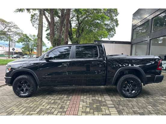 RAM-1500-5.7 V8 GASOLINA REBEL CD 4X4 AUTOMÁTICO RAM-1500-2022