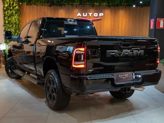 RAM-3500-6.7 I6 TURBO DIESEL LARAMIE CD 4X4 AUTOMÁTICO RAM-3500-2024