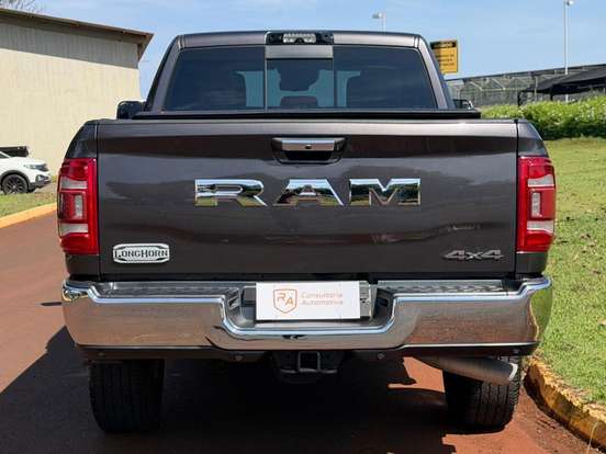 RAM-3500-6.7 I6 TURBO DIESEL LIMITED LONGHORN CD 4X4 AUTOMÁTICO RAM-3500-2022