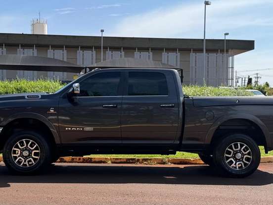 RAM-3500-6.7 I6 TURBO DIESEL LIMITED LONGHORN CD 4X4 AUTOMÁTICO RAM-3500-2022