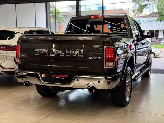 RAM-CLASSIC-5.7 V8 GASOLINA LARAMIE NIGHT EDITION CD 4X4 AUTOMÁTICO RAM-CLASSIC-2023