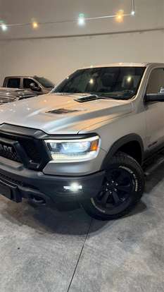 RAM-1500-5.7 V8 GASOLINA REBEL CD 4X4 AUTOMÁTICO RAM-1500-2022