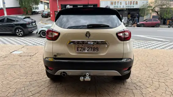 RENAULT-CAPTUR-2019