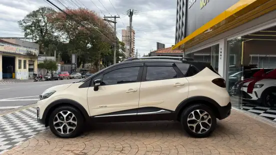 RENAULT-CAPTUR-2019