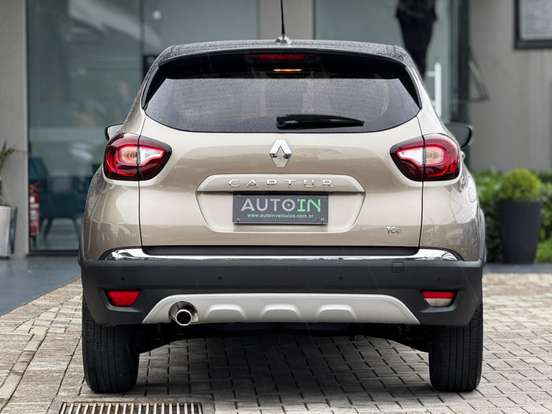 RENAULT-CAPTUR-2021