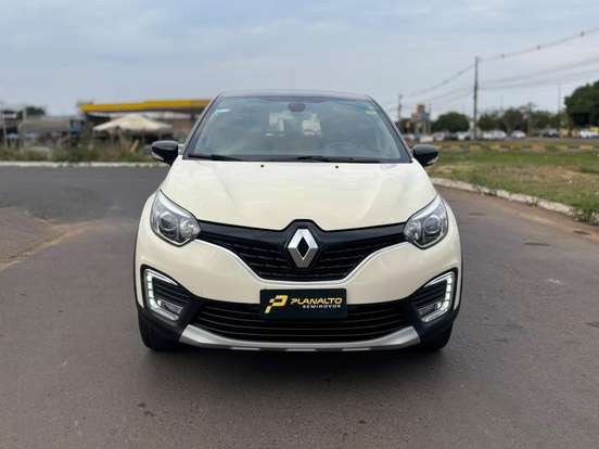 RENAULT-CAPTUR-2018