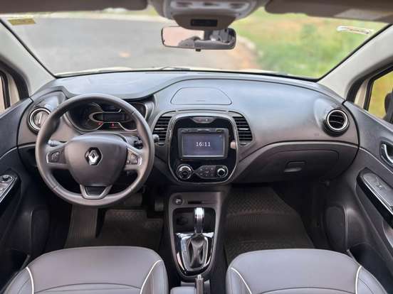 RENAULT-CAPTUR-2018
