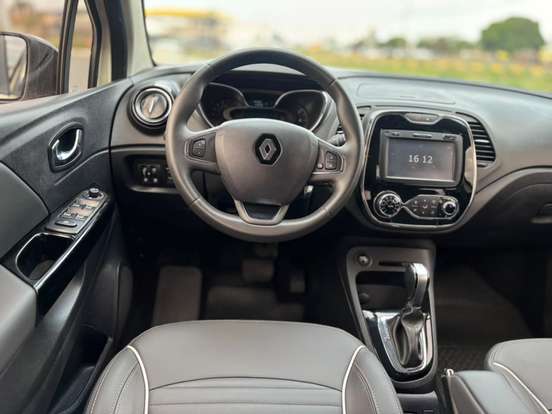 RENAULT-CAPTUR-2018