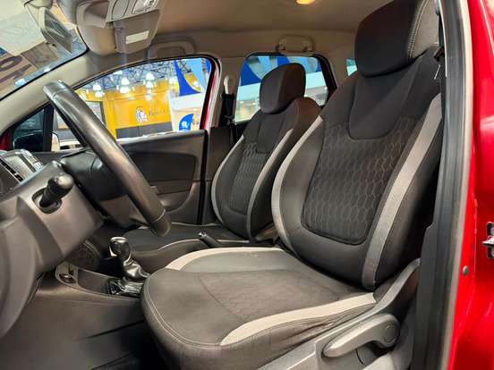 RENAULT-CAPTUR-2017