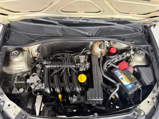 RENAULT-CLIO-2014