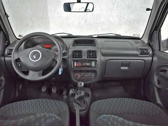 RENAULT-CLIO-2015