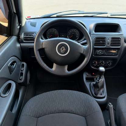 RENAULT-CLIO-2015