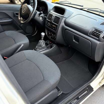 RENAULT-CLIO-2015