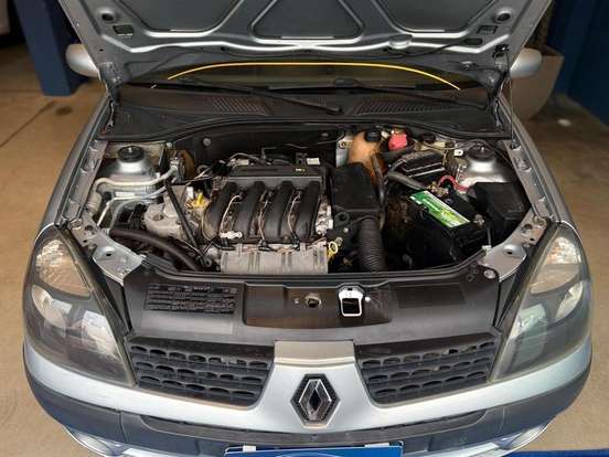 RENAULT-CLIO-1.0 PRIVILÉGE 16V FLEX 4P MANUAL RENAULT-CLIO-2005