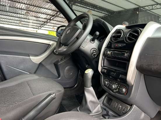 RENAULT-DUSTER-2017