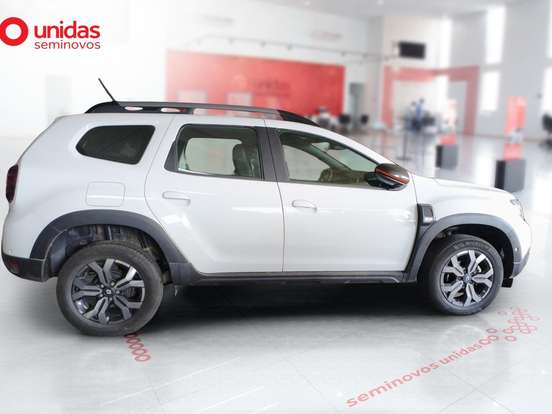 RENAULT-DUSTER-2024
