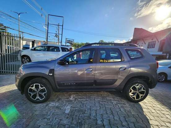 RENAULT-DUSTER-2022