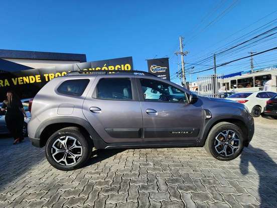 RENAULT-DUSTER-2022