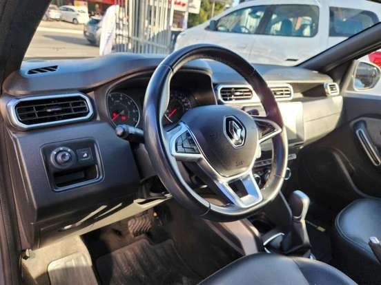 RENAULT-DUSTER-2022