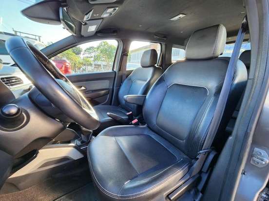 RENAULT-DUSTER-2022