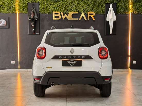 RENAULT-DUSTER-2023