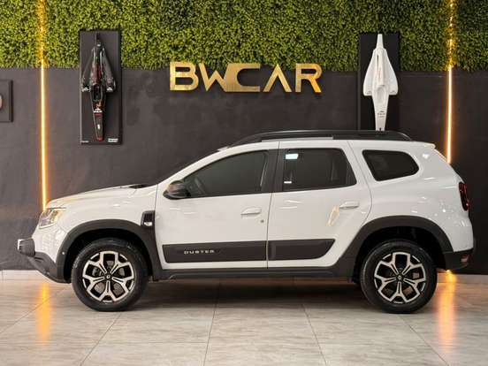 RENAULT-DUSTER-2023