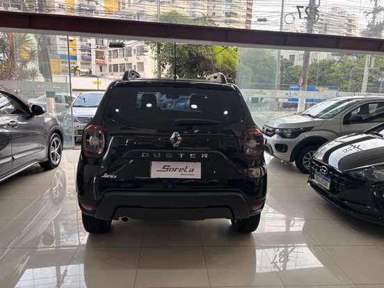 RENAULT-DUSTER-2022
