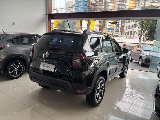 RENAULT-DUSTER-2022