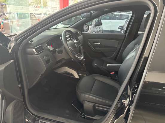 RENAULT-DUSTER-2022
